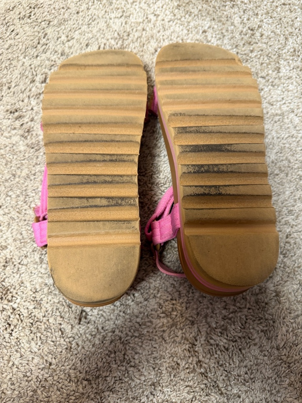 Reef Cushion Rem Hi Pink Sandals - Picture 7 of 7